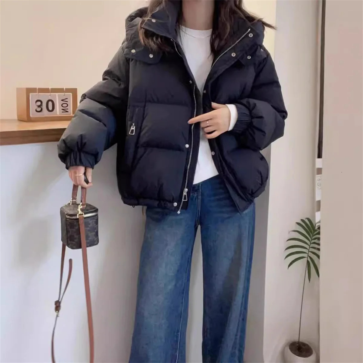 Women Korean Warm Parkas Hooded Winter Oversize Coat Thick Loose Puffer Jacket Female Long Sleeve Solid Fashion Zipper Outwear 251017