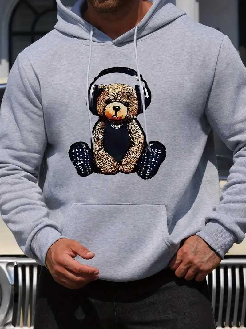 The new mens sweatshirt for Spring and Autumn 2025 is comfortable soft casual and fashionable featuring bear prints W251021
