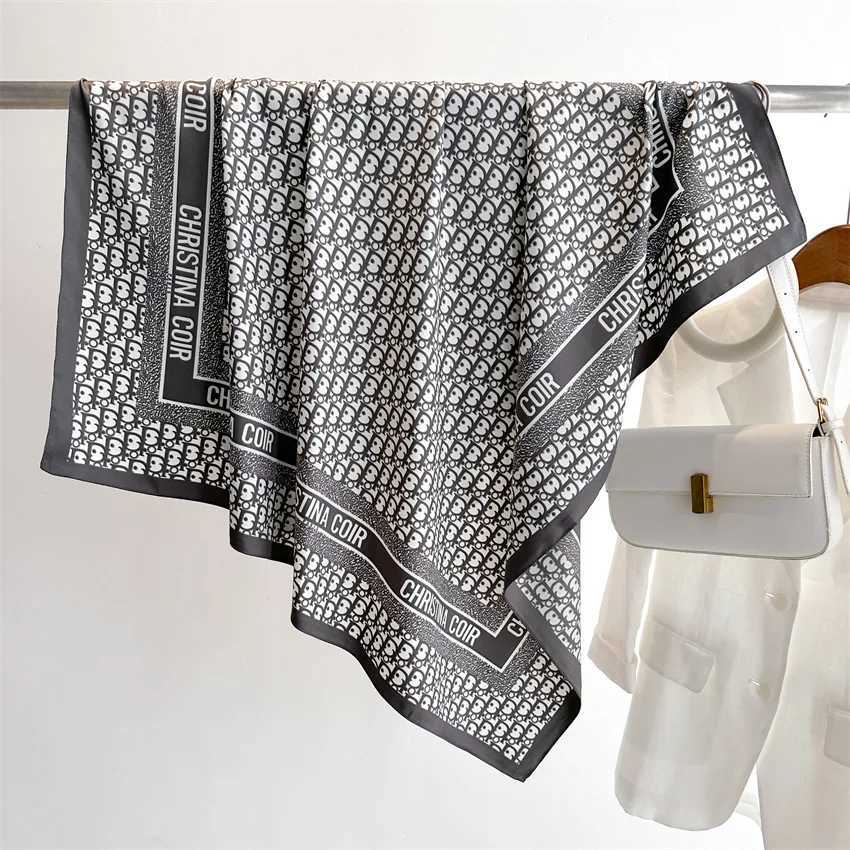 2025 Design Luxury 90cm Silk Wen Scarf Sunscreen Foard Shawl Hijab Fa Hair Hijab Wraps Neckerchi Bandanda EcharpeW251021