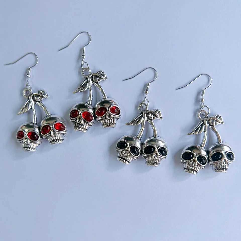Punk Skull Cherry Dangle Earrings Gothic Skeleton Pendant Earring Hip Hop Jewelry for Women Men Halloween Party Decor Jewelry J251021
