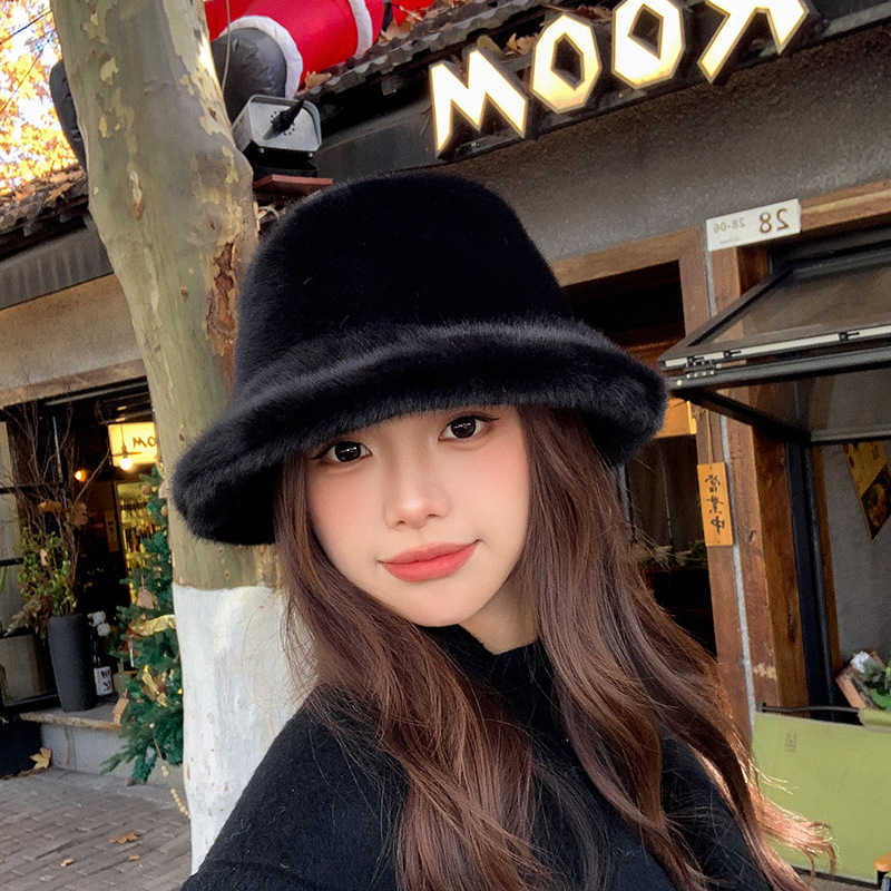 2024 New Hat Winter Shopping Plush Thickened Fisherman Hat Ear Protection Versatile Multicolor Warm Bucket Hat for Women H251020