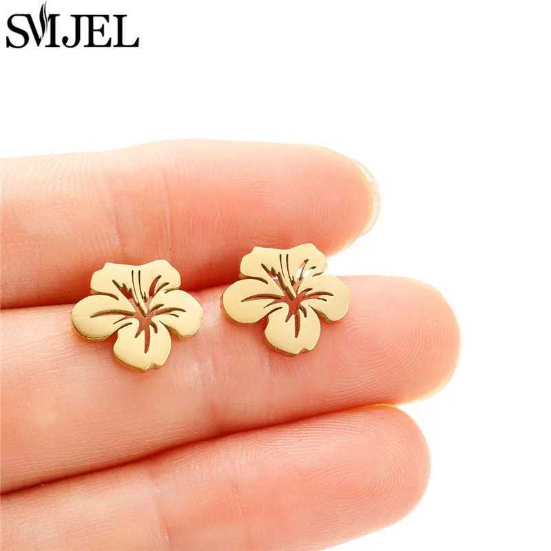 Korean Style Stainless Steel Lily Earrings for Women Small Daisy Rose Flower Stud Earring Sweet Wedding Jewelry Girls Pendientes J251021