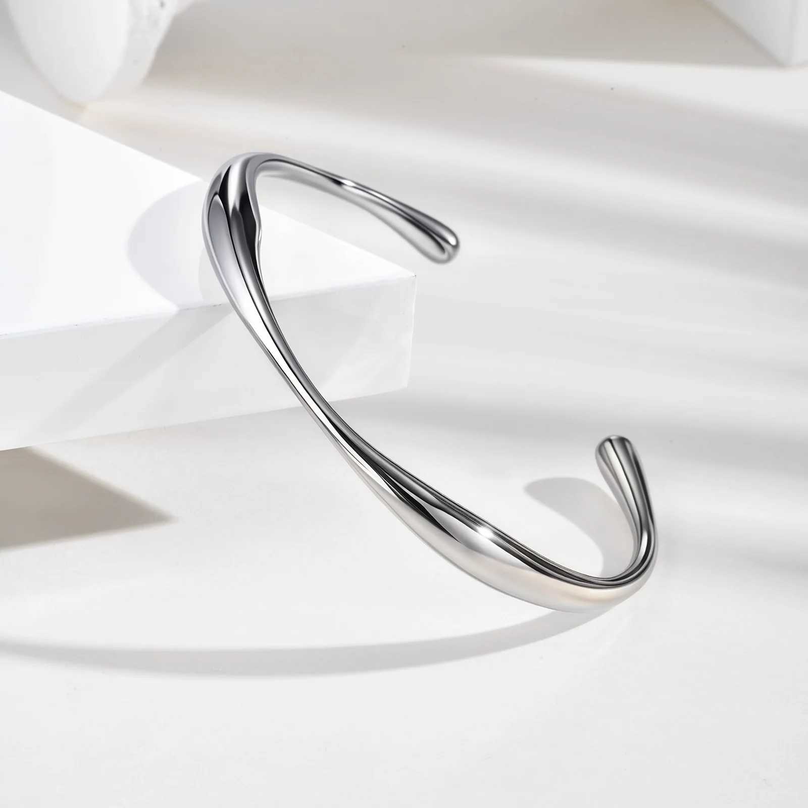 Vnox Stainless Steel Wrist Opening Bracelet Bangles For WomenSimple Irregular Smooth Girls Hand JewelryFashion Bangles Daily J251021