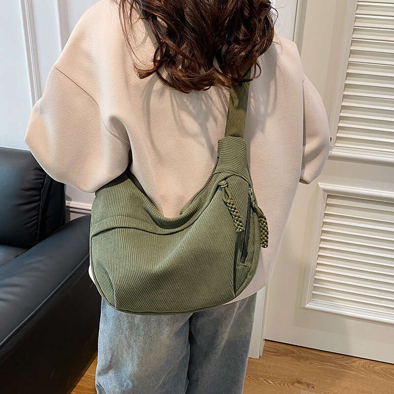 Casual Solid Color Velvet 2025 Spring New Trendy Simple Shoulder Large Capacity Commuting Travel Crossbody Bag