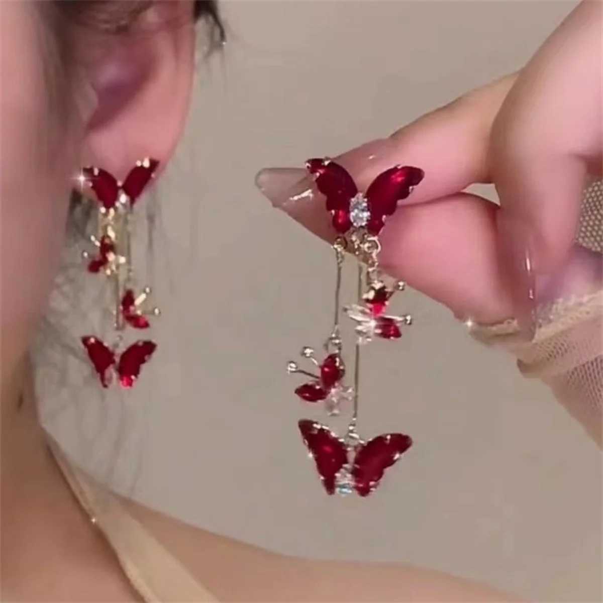 Elegant Red Zircon Butterfly Drop Earrings For Women Temperament Lovely Imitation Pearl Animal Tassel Earring Fashion Jewelry J251021