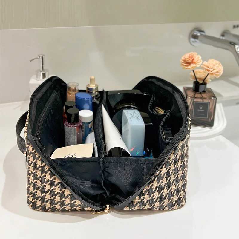 Pu Waterproof Makeup Bag Large Capacity Portable Travel Toiletry Bag Womens Portable Make up Case Multifunctional Storage BagW251021