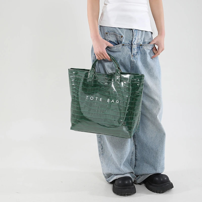 Print PVC Leather Bag For Women Fashion Large Capacity Gold Handbag Waterproof Letter Shopping Bag 251013