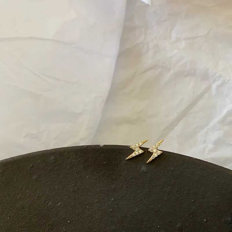 925 Sterling Silver Simple Fashion Pav Crystal Lightning Stud Earrings Women Exquisite Student Girlfriend Jewelry Accessories J251021