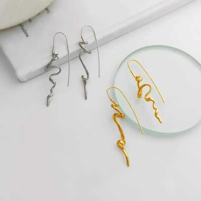 FTCY Retro Geometry Dangle Earrings For Women Gold Color Abstract Spiral Irregular Hanging Earrings Elegant Womens Jewelry J251021