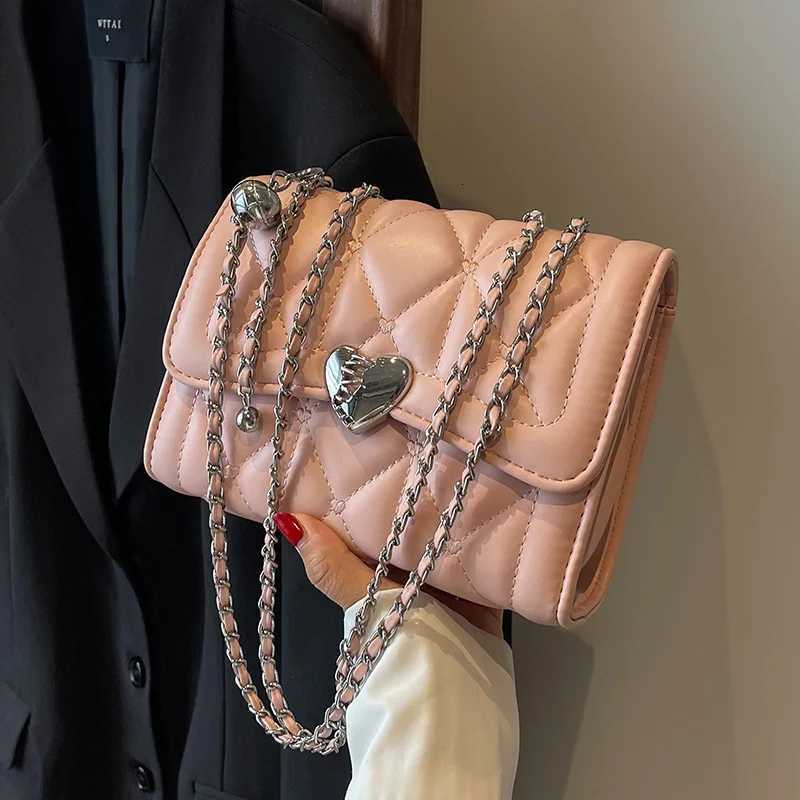 High End Handbag for Womem 2025 Fashionable Versatile Diamond Grid Small Square Bag Casual Chain Shoulder Crossbody Bag Z251018