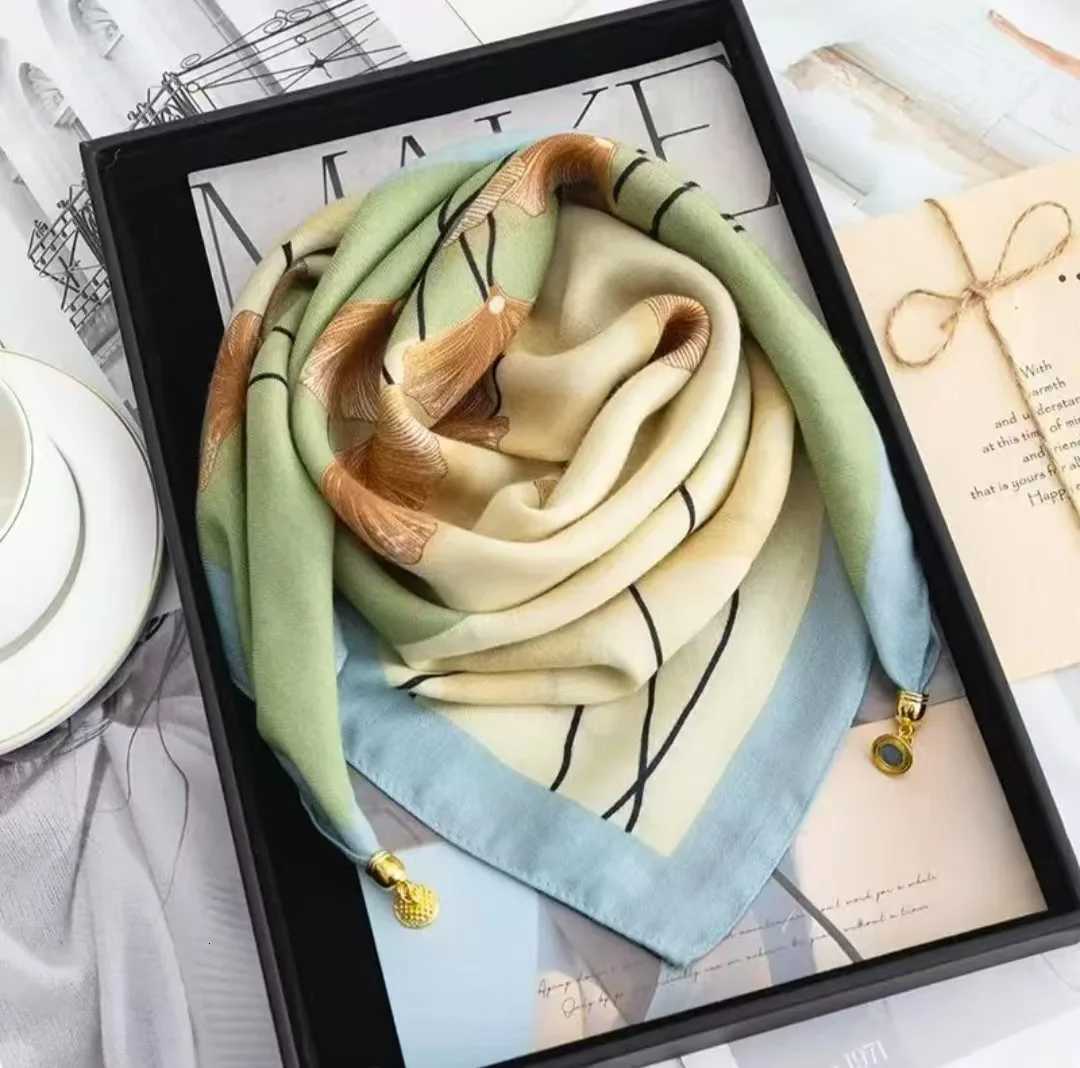 Luxury Magnetic Buckle Silk Scarf Women Print Square Scarf For Autumn Winter Warmth And Cold Resistance Fashionabl Scarves W251021