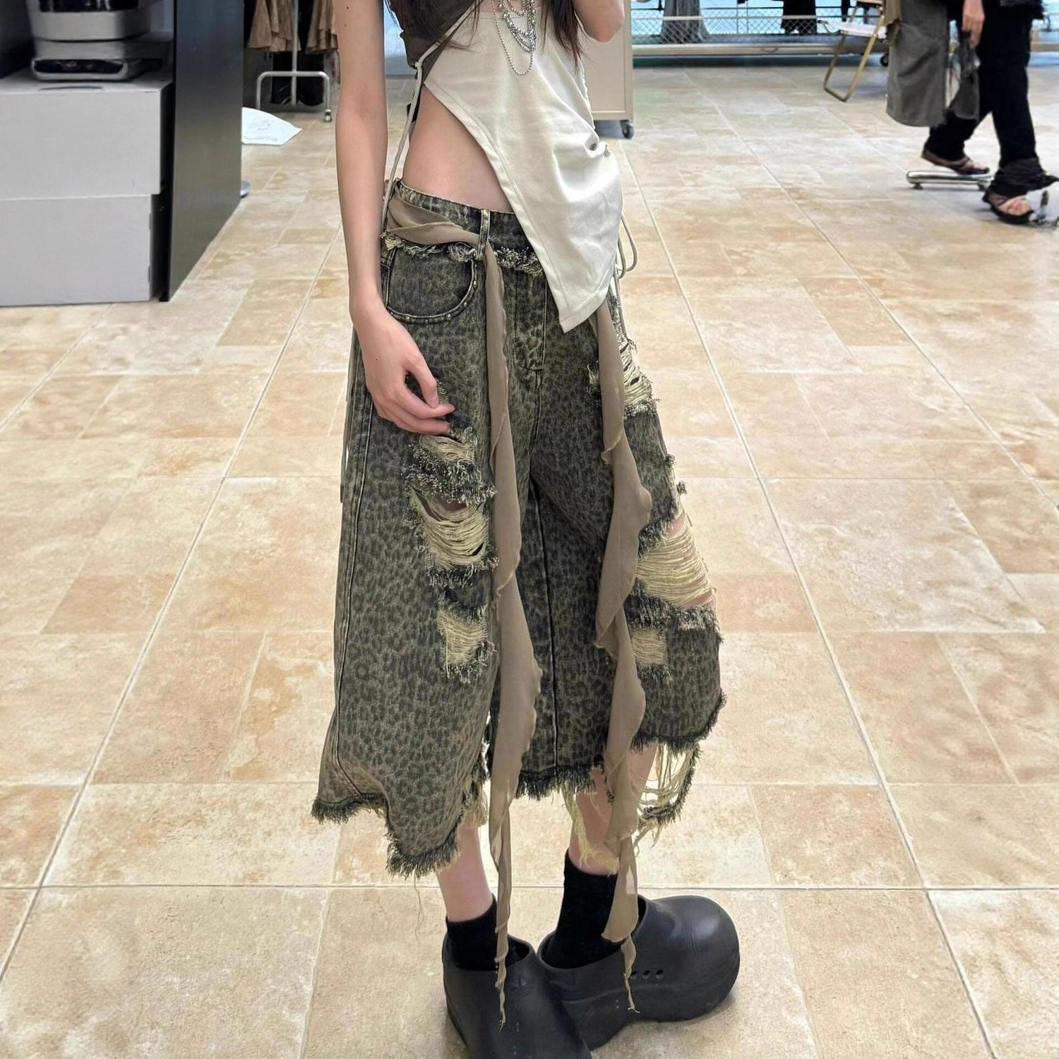 2025 American street style plus size washed retro worn-out leopard print design luxury women's loose fit wide leg designer new autumn and winter 