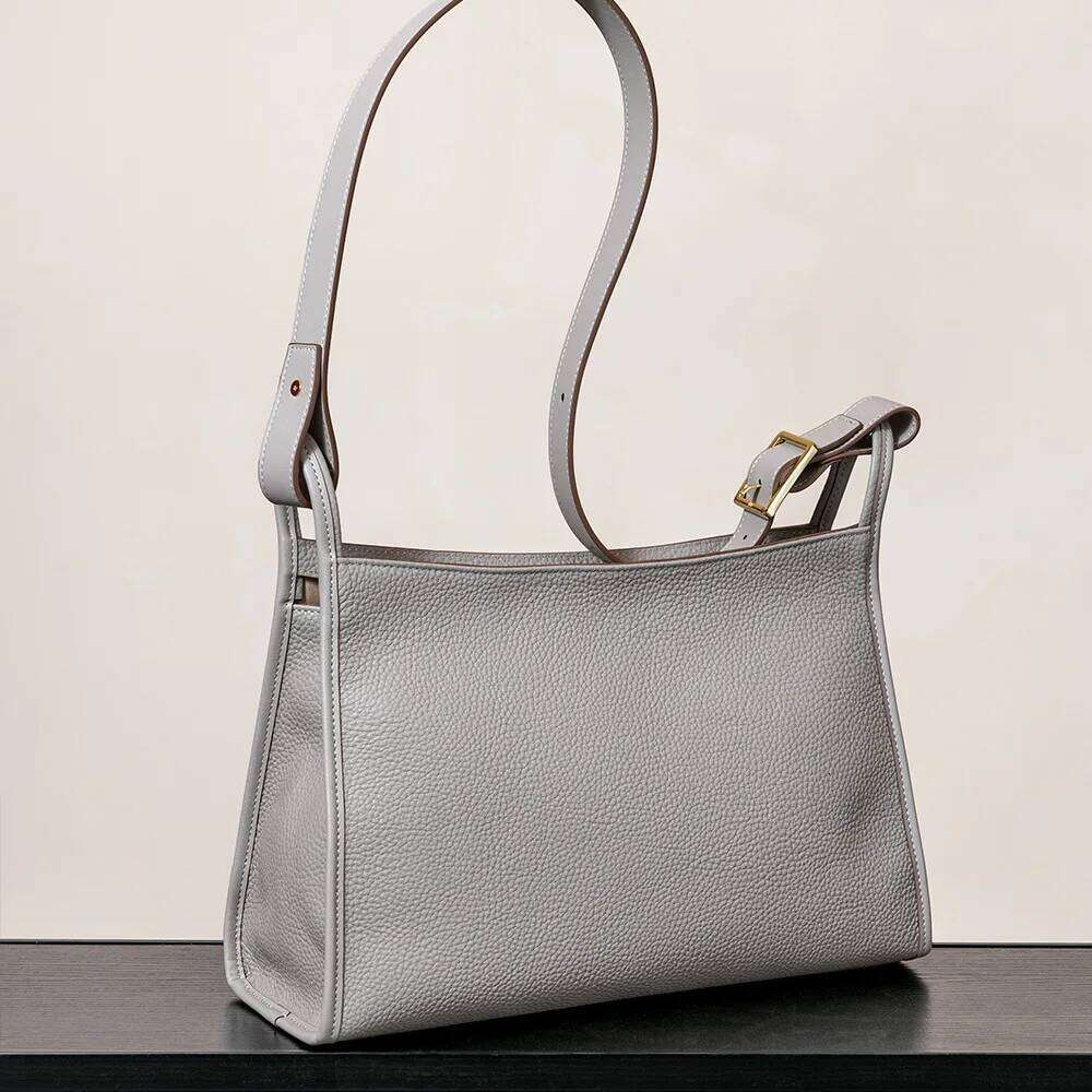 Top Layer Cowhide Women's Armpit New Design Large Capacity Lychee Pattern High-End Simple Commuter Handbag Shoulder Bag 251021