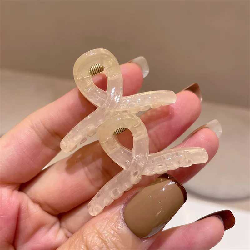 2pcs Mini Cute Little Catch Clip Hair Crabs For Girls Halftie Hair Small Hair Catch Hair Claw Women Bangs Side Clip AccessoriesW254021