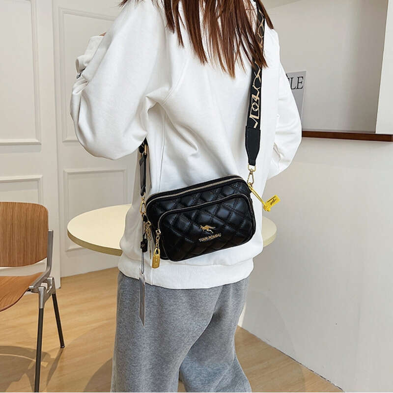 Women Handbag Large Capacity Handbag Xiaoxiangfeng Lingge Women S New Trendy And Fashionable Casual Crossbody Versatile Three Layer Phone B