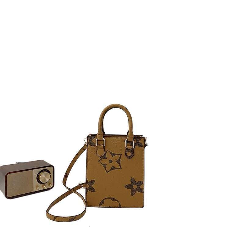 Fashion Designer Bag for Women Small Shoulder Bags Macaron Color Classic Vintage Crossbody Bag Handbag