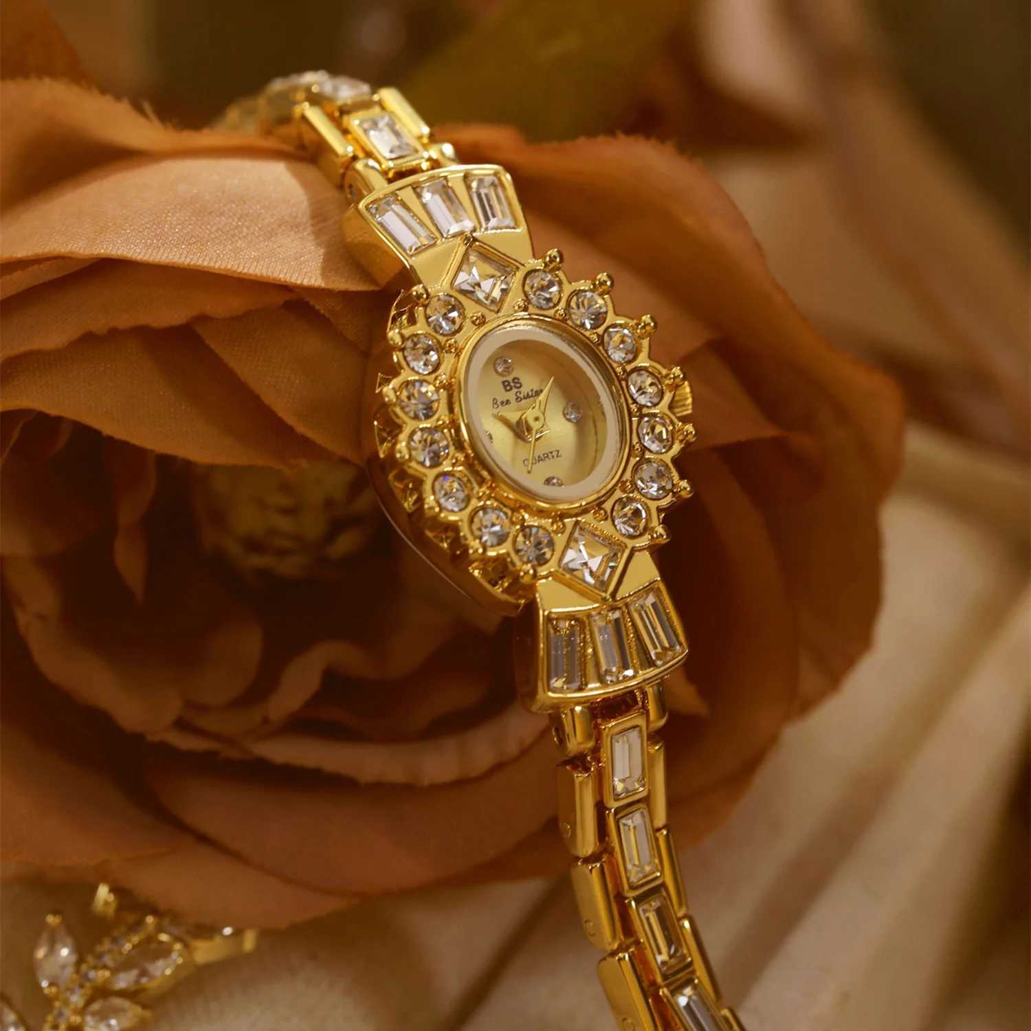 Luxury es For Women High Quality Diamond Dial Oval Quartz Ladies Elegant Retro Rhinestone Bracelet Female WristXJ251021