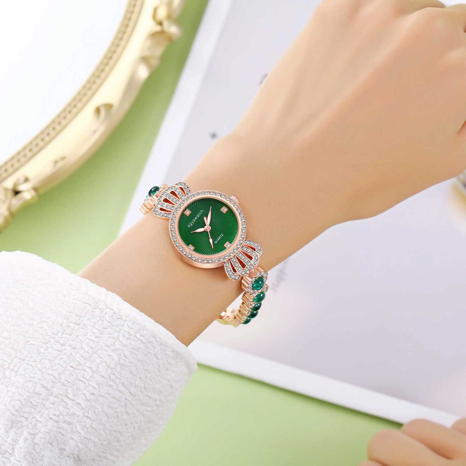 Elegant Women Luxury Rhinestone Crown Ladies Quartz Exquisite Fashion Analog Bracelet Wrist Clock relogio femininoXJ251021