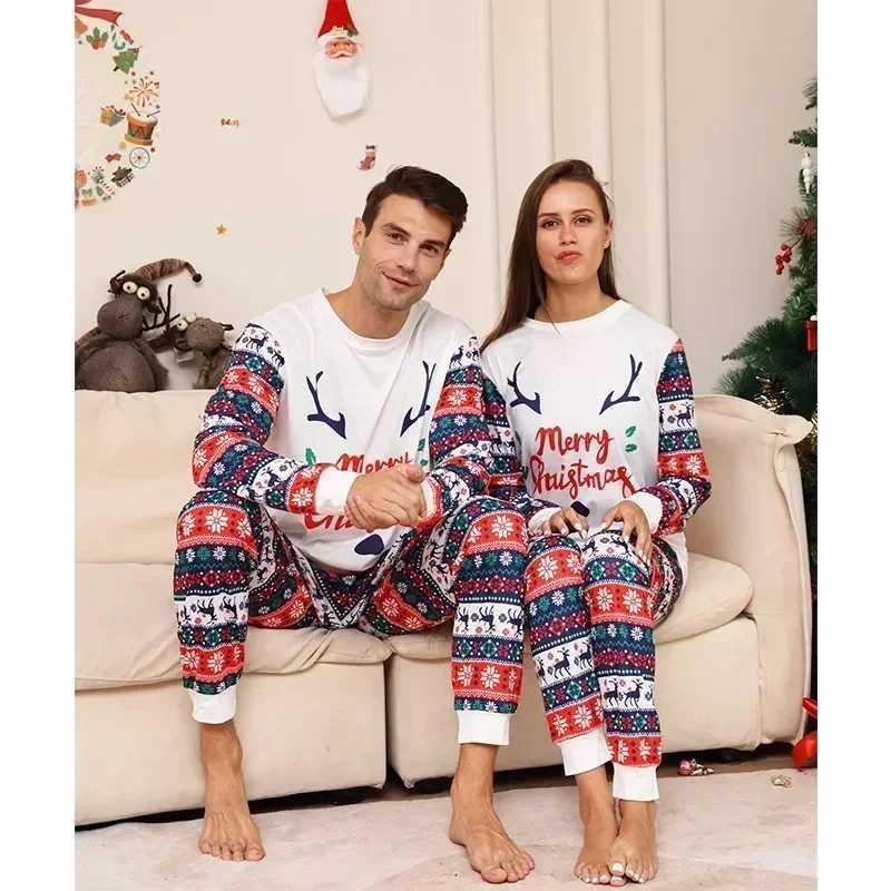 Christmas Family Matching Outfits Adult Kid News Pajamas Clothes Set Baby Rompers Casual Sleepwear Xmas Family Look Pyjamas L251021ZNLY