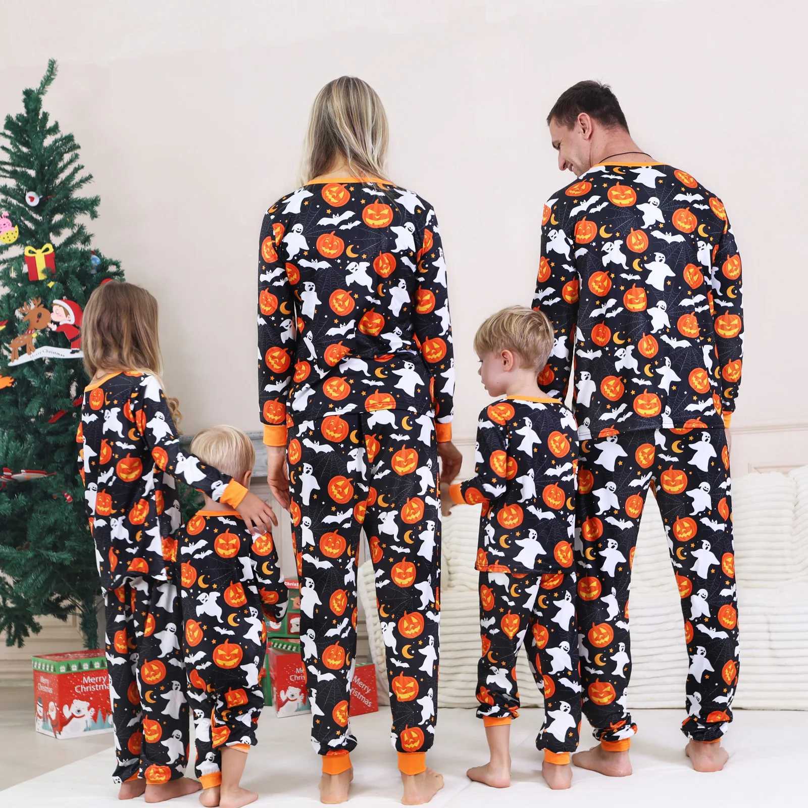 2025 Halloween Pajamas Family Matching Clothes Mother Kids Baby Pyjamas Set Look Sleepwear Mother And Daughter Father Son Outfit L2510216FLV