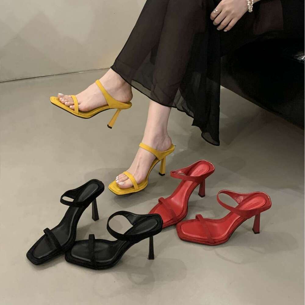 2025 Summer New High Sandals for Women Black Square Open Toe One Strap Thin Heel Designer Shoe Slippers Single Shoes