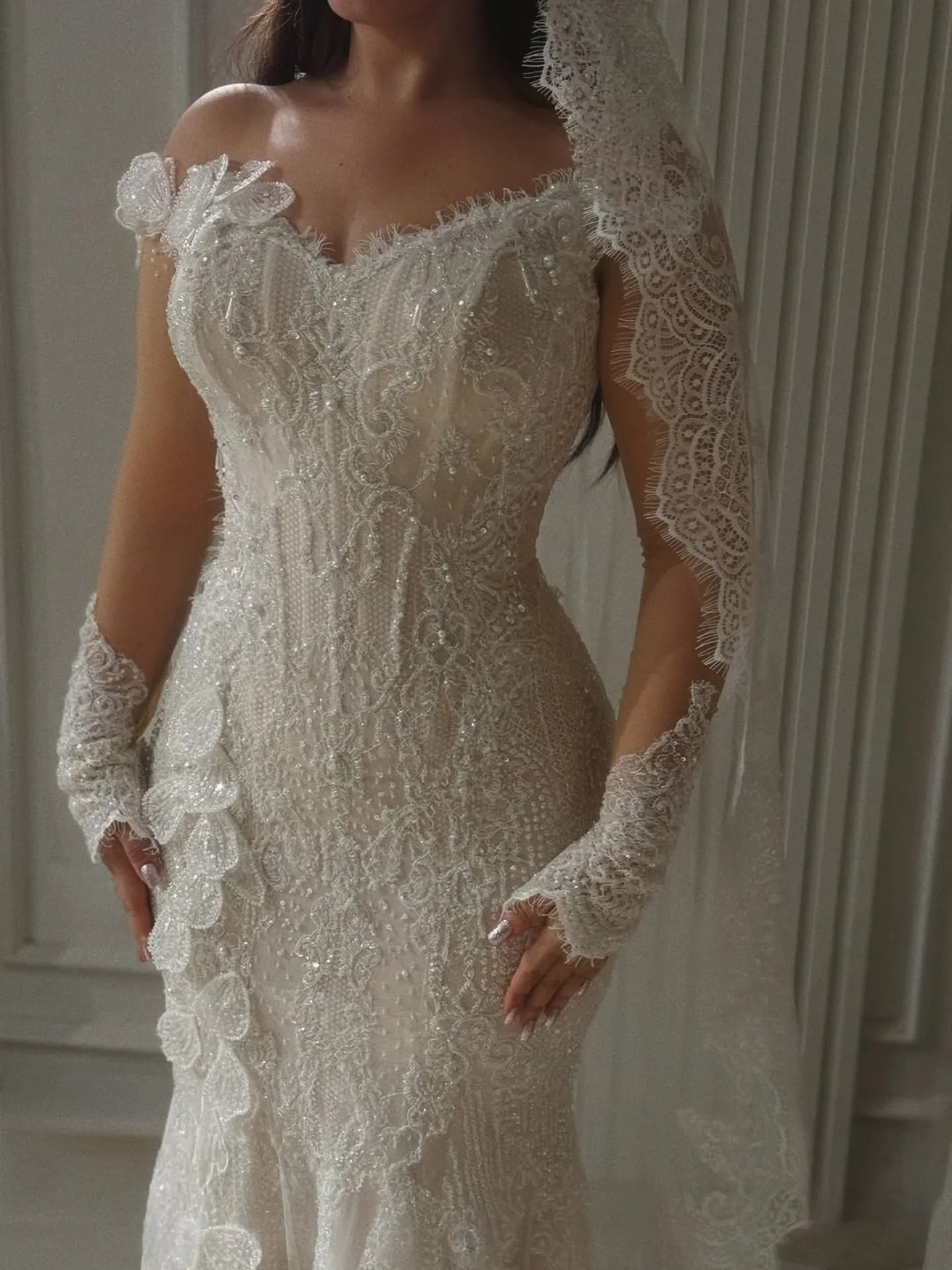 Elegant Mermaid Wedding Dress Off Shoulder Sleeveless Bridal Gowns Pearls Lace Sequins Detachable Train Dresses Custom Made vestidos de novia