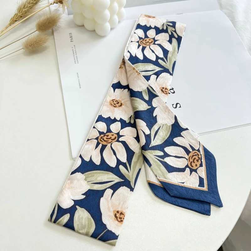 Floret Printed Haiand Silk Satin Bag Scarf For Wen Skinny Long Wrist Ribbon Neck Scarves Fashion Hair Scarfs For WenW251021