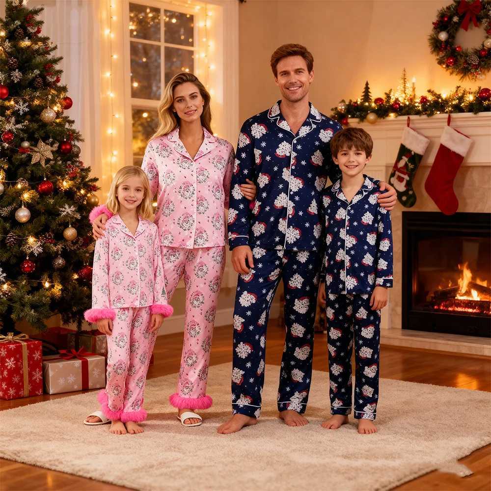 Christmas Family Matching Pajamas Sets Parentchild Santa Claus Print Button Shirts Pants Xmas Family Look Pyjamas Loungewear L2510214RLL