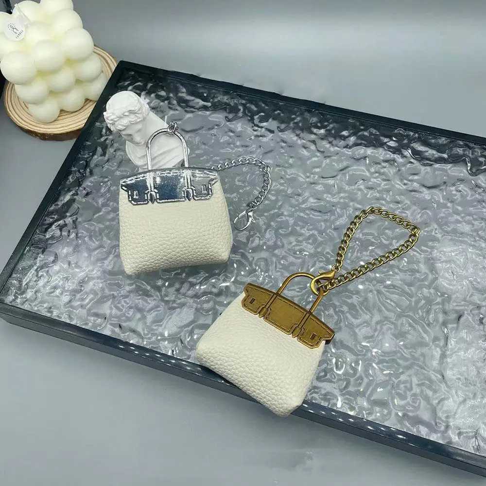 2025 New Fashion Mini Cute Bag Pendant Car Keyring Leather Earphone Lipstick Key Bag Keychain Metal Chain Bag Decoration Gifts W251021