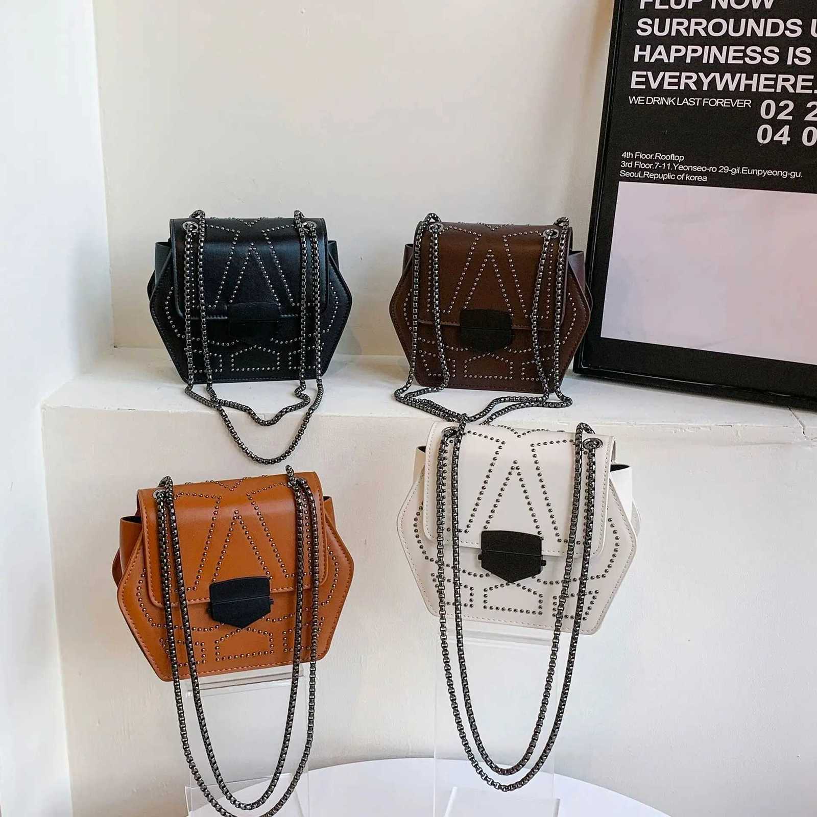 Rivet Chain Bag for Women Stylish Crossbody with Detachable Shoulder Strap Trendy Handbag for Casual Night Out Z251018