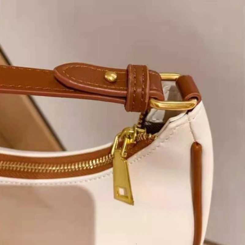 Small Bag Female 2025 New Fashion Hot Style AllMatch French Niche Highend Puzzle Crescent Shoulder Trendy Retro VintageXJ251021
