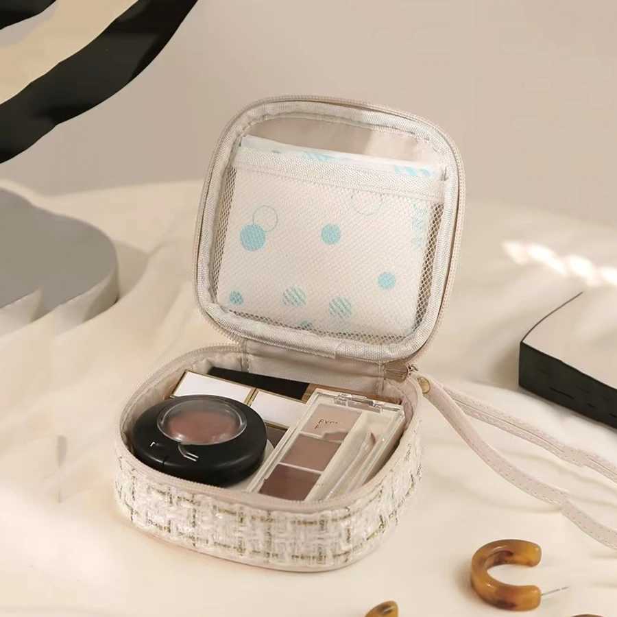 Portable Luxury Style Small Square Cosmetic Bag Sanitary Napkin Storage Bag Handheld Hygienic Purse Fashionable Makeup PouchW251021