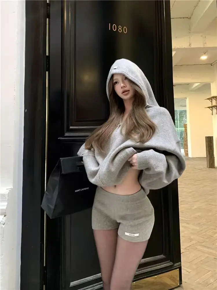 Y2k American Grey Retro Knitted Zipper Hoodie Womens High Waist Shorts TwoPiece Korean Fashion Loose Sweatshirt Suit 251017
