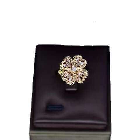 Hot-Selling Women's Unique Four-Leaf Flower Rotating Four Hearts gold silver Open Ring