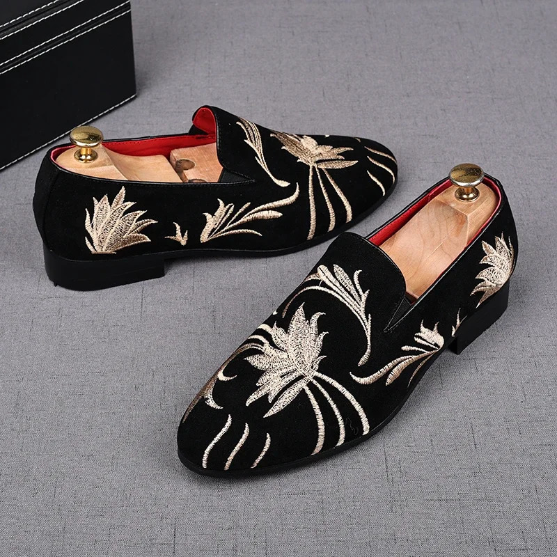 Men Suede Leather Shoes Embroidery Men Loafers High Quality Moccasins Party Wedding Shoes Men Flats 3848 251021