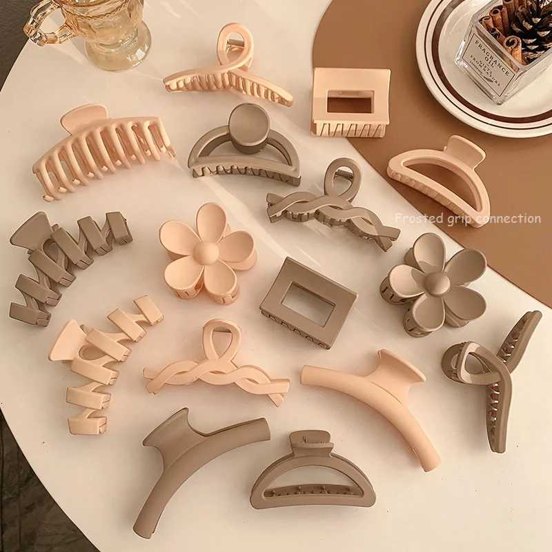 Large Frosted Brown Series Hair Clips Women Back Head Hairpin Korean Milk Coffee Shark Claw Clip Girls Hair AccessoriesW254021
