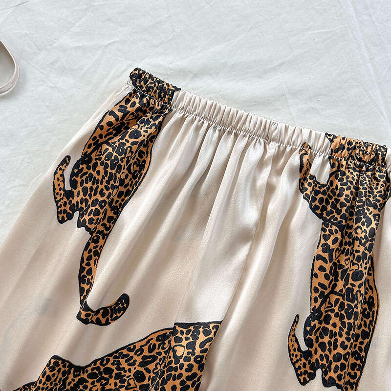 Leopard Print Camisole and Long Pants Fashionable Imitation Silk Homewear Pajama Set