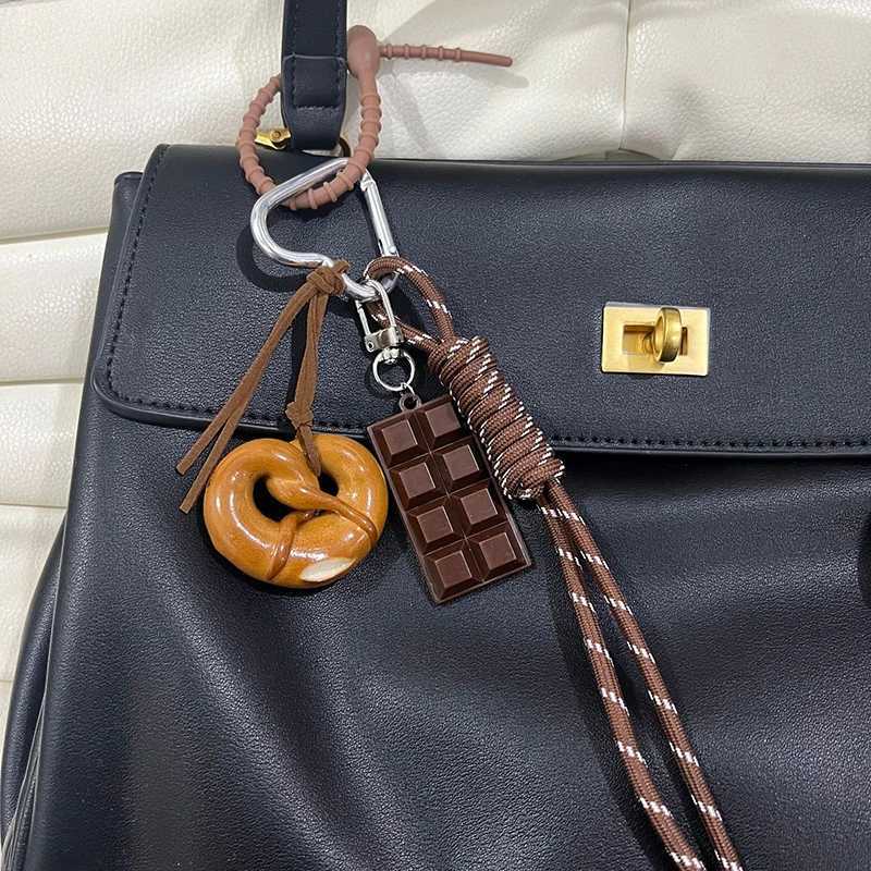 Trendy Y2K Baseball Keychain Nylon Woven Rope Pendant DIY Heart Design Handmade Womens Accessory for Bags Phones Gift J251121