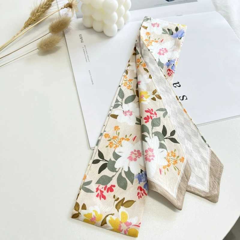Floret Printed Haiand Silk Satin Bag Scarf For Wen Skinny Long Wrist Ribbon Neck Scarves Fashion Hair Scarfs For WenW251021