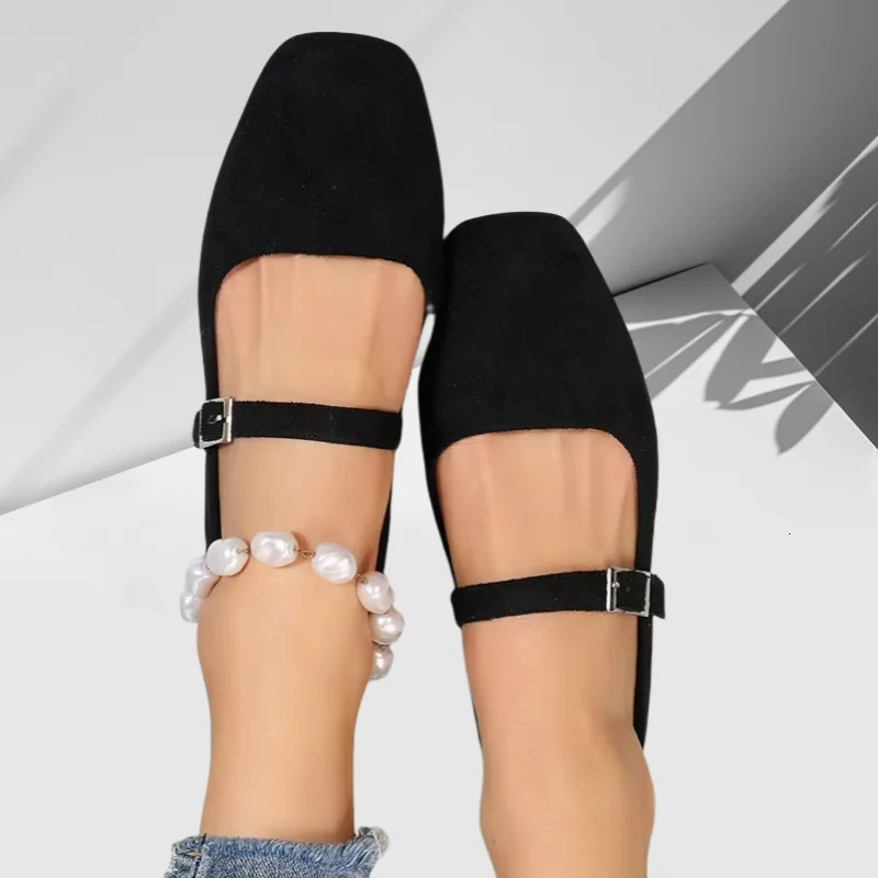 Spring and Autumn Comfortable and Elegant Buckle Flat Shoes Fashion Suede Allmatch Lightmouth Casual Womens Shoes 251021