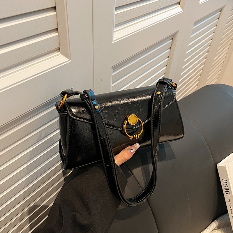 Autumn and Winter New Fashionable Women's Shoulder Bag New Texture Designer Bag Underarm Bag Retro Style Commuter Minimalist Small Square Bag