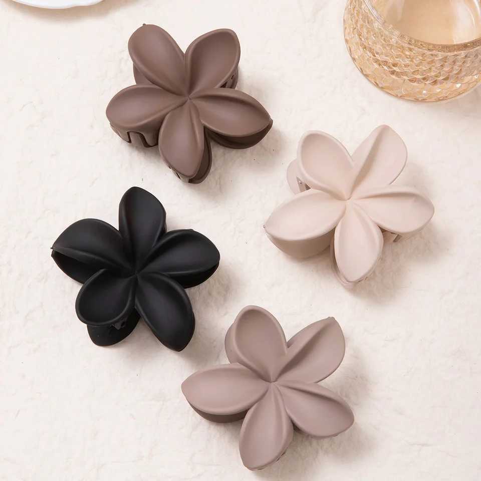 4Pcs New Fashion Flower Hair Claws for Women Large Hair Clips Crab Clamps Frosted Ponytail Shark Clip Headdress Hair AccessoriesW254021