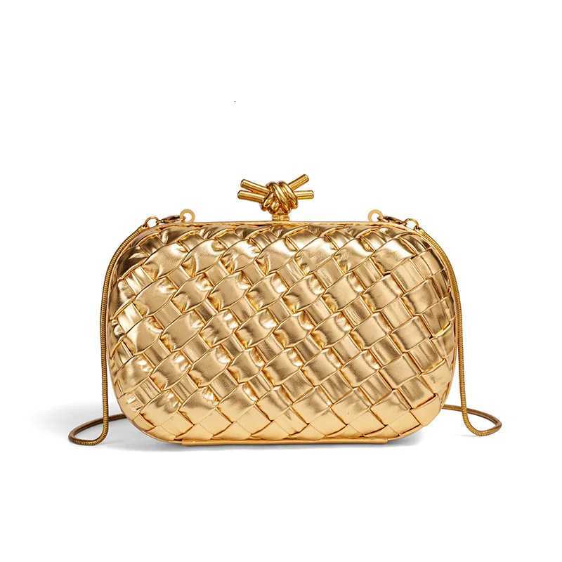 Luxury Unique Vintage Messenger Bag for Women with Large Capacity and Elegant Paris Fashion Design Z251018