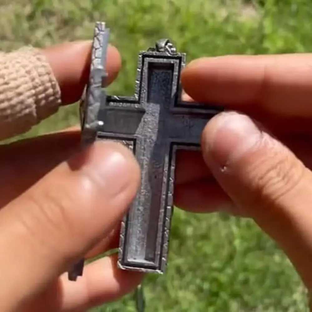 With Secret Compartment Cross Pendant Necklace Openable Stainless Steel Chain Pendant Necklace Vintage 3D Printed Charm Jewelry XJ250717