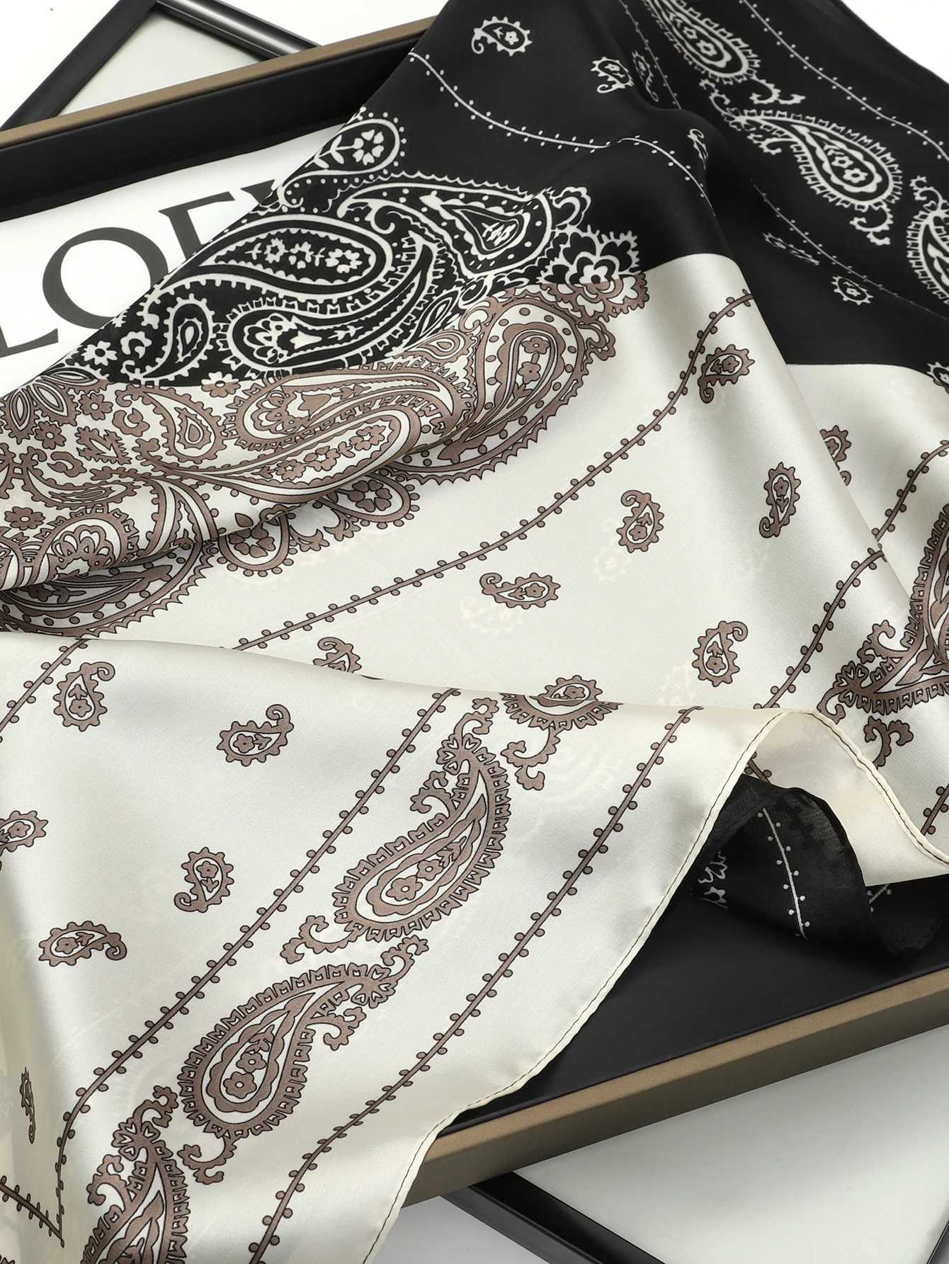 Fashion Scarves for Women Shawl Print Silk Satin Hijab Scarf Female Bandana 7070cm Luxury Brand Square Shawls Scarfs For Ladies W251021