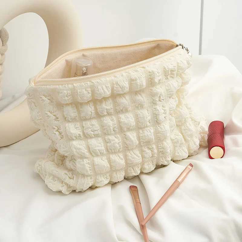 Travel Organizer Portable Zipper Soft Makeup Pouch for Lady Girls Popular Boho Reusable Bubble Cloth Capacity Cosmetic BagW251021