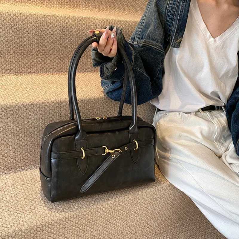 Square Shoulder Bags for Women Retro Small Boston Bag Pure Color PU Leather Large Capacity Totes 2025 Latest Trend Handbag PurseXJ251021