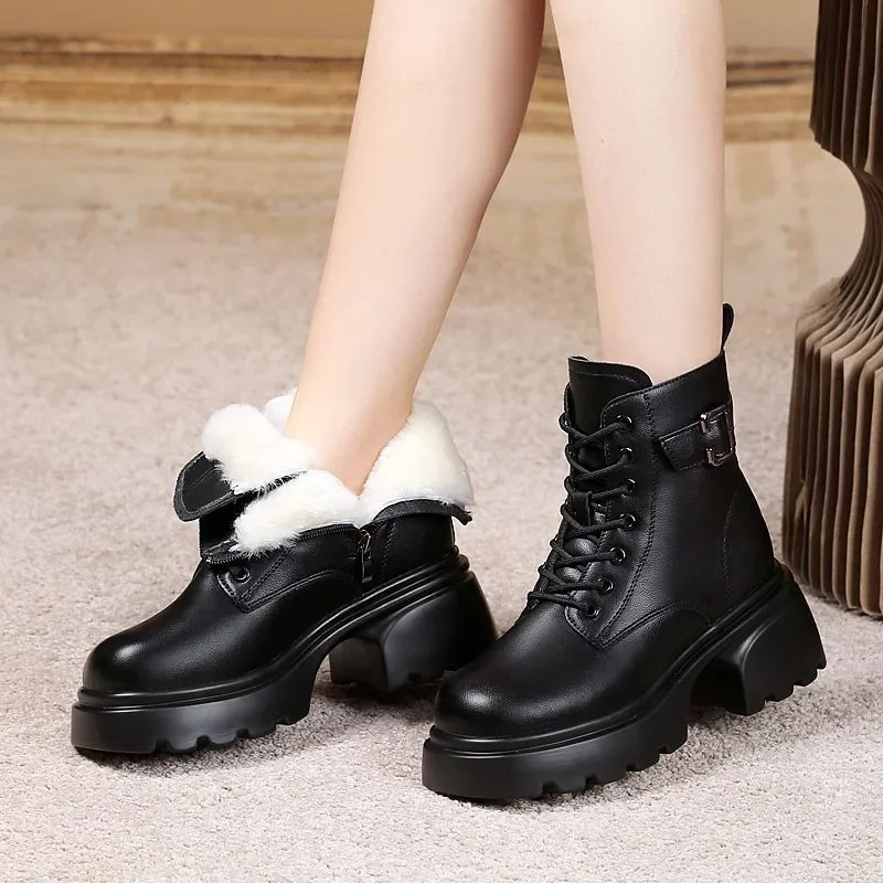 2025 Plush Snow Boots Female Winter Leather Cotton Shoes for Women Thickened Bottom Ladies Ankle Boots Padded Warm Cotton Shoes 251021