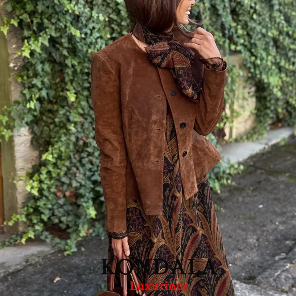 KONDALA Streetwear Suede Women Jackets O Neck Buttons Long Sleeve Short Fashion Autumn Winter Casual Outwears 251021