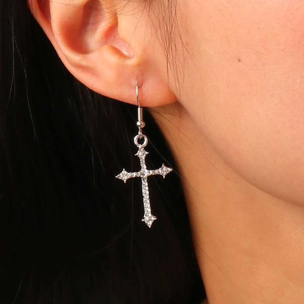 Dazzling Zircon Crystal Cross Earrings for Women Men Gothic Punk Hip Hop Jesus Crucifix Dangle Earring Christian Party Jewelry J251021